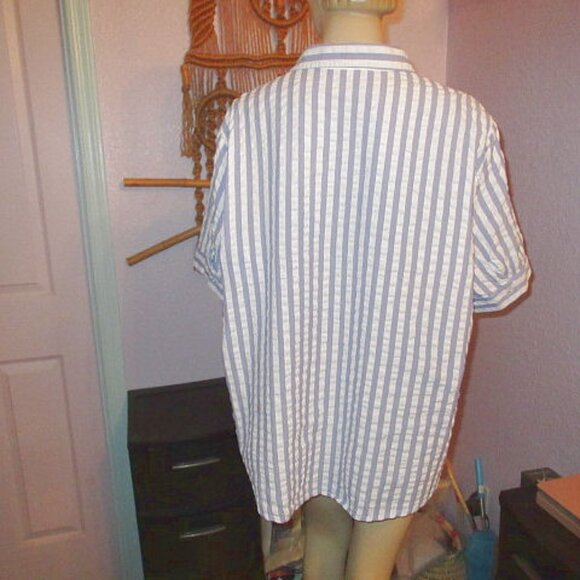 Country Store Seersucker Top Size 1X Embroidered Button Up Hummingbird Floral - Picture 8 of 10